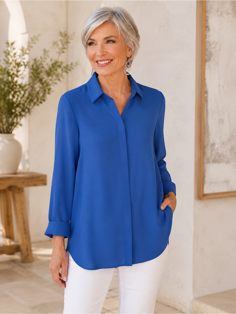 Chico’s Size 1 Cobalt Blue Long Sleeve Pleated Back Tunic Blouse